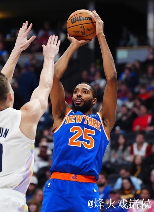 布里奇斯弧顶三分抬手还有，个人手感火热单节已狂砍16分